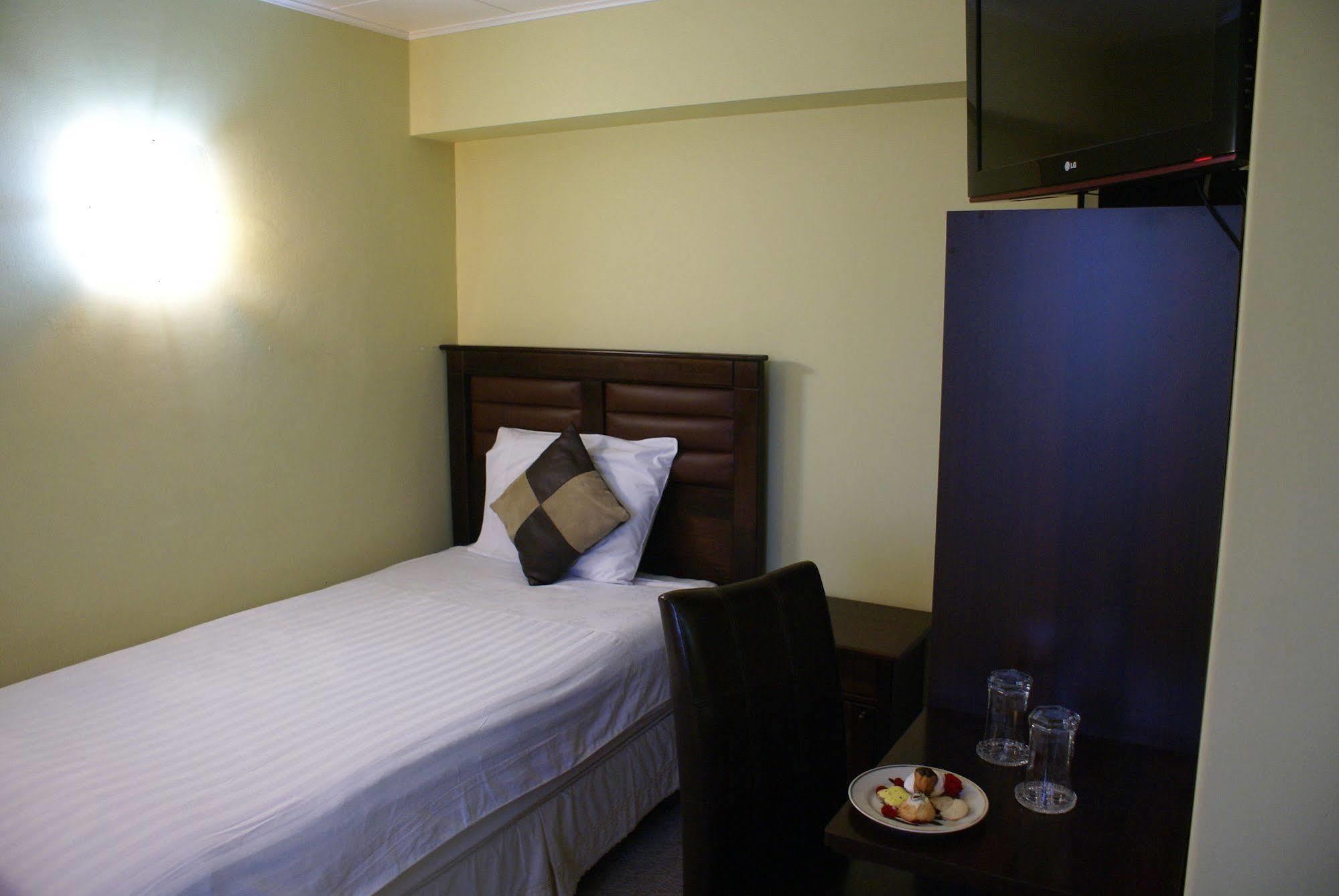 Hotel Baviera بارال المظهر الخارجي الصورة