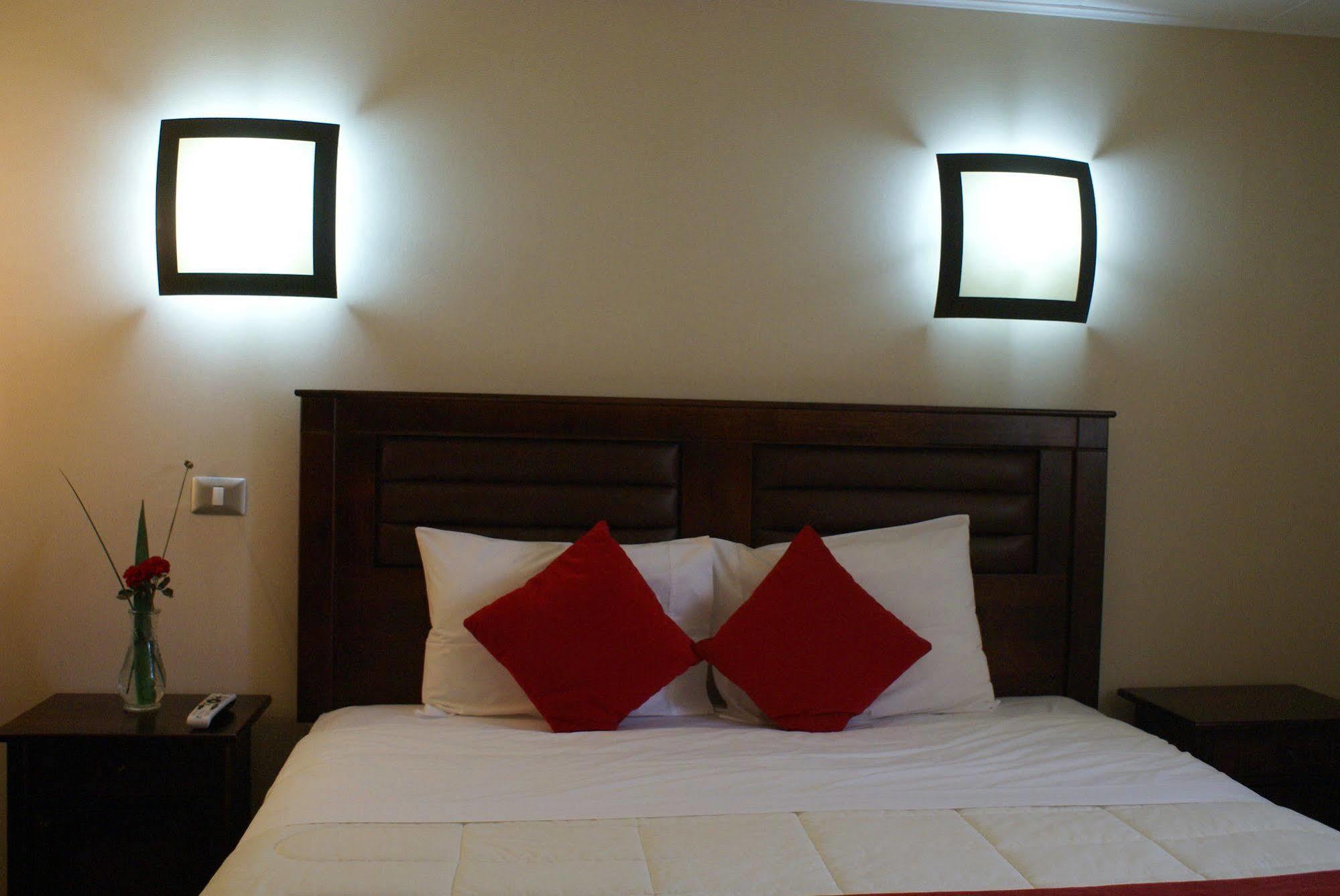 Hotel Baviera بارال المظهر الخارجي الصورة